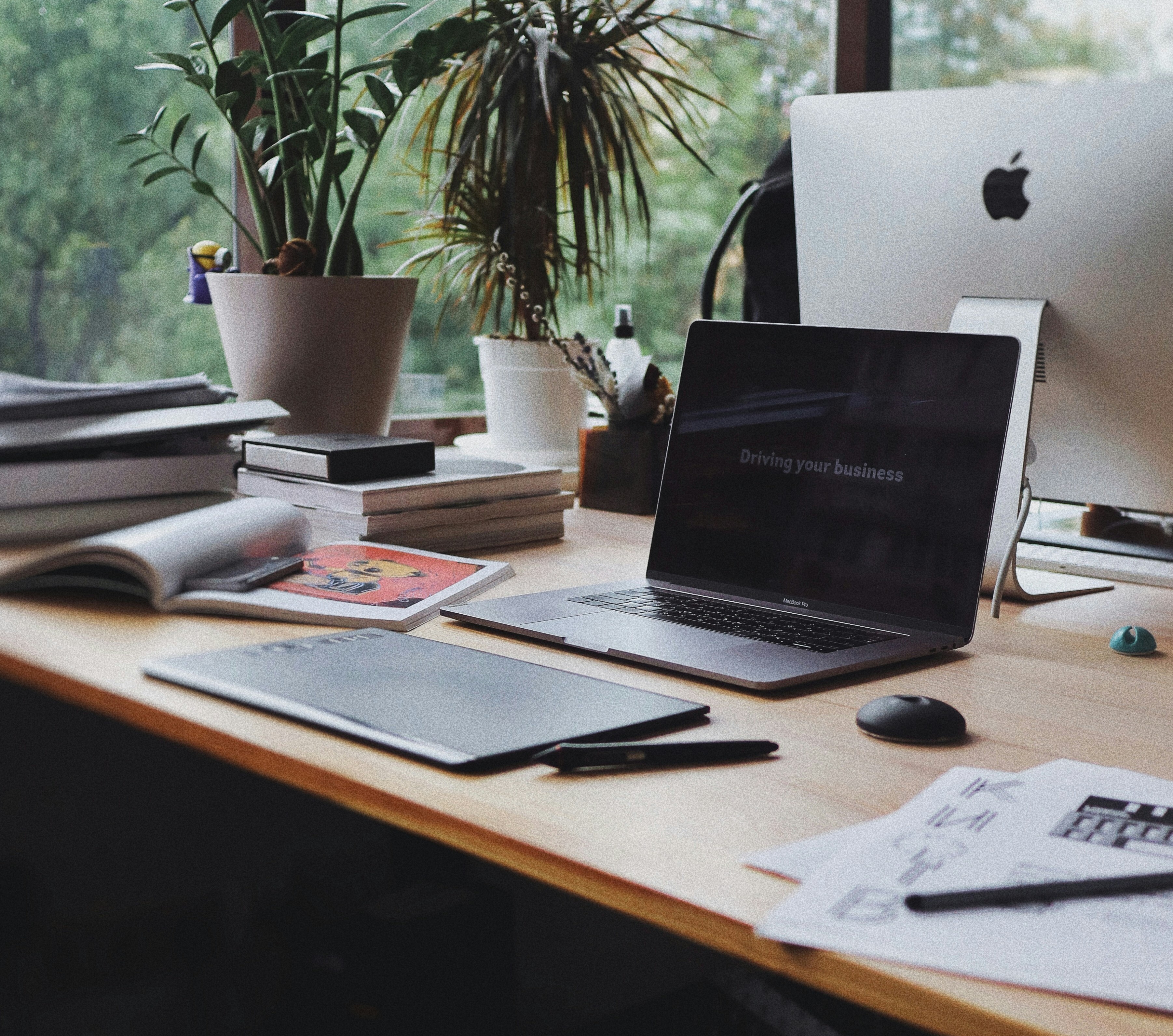 olena-bohovyk-dIMJWLx1YbE-unsplash-1